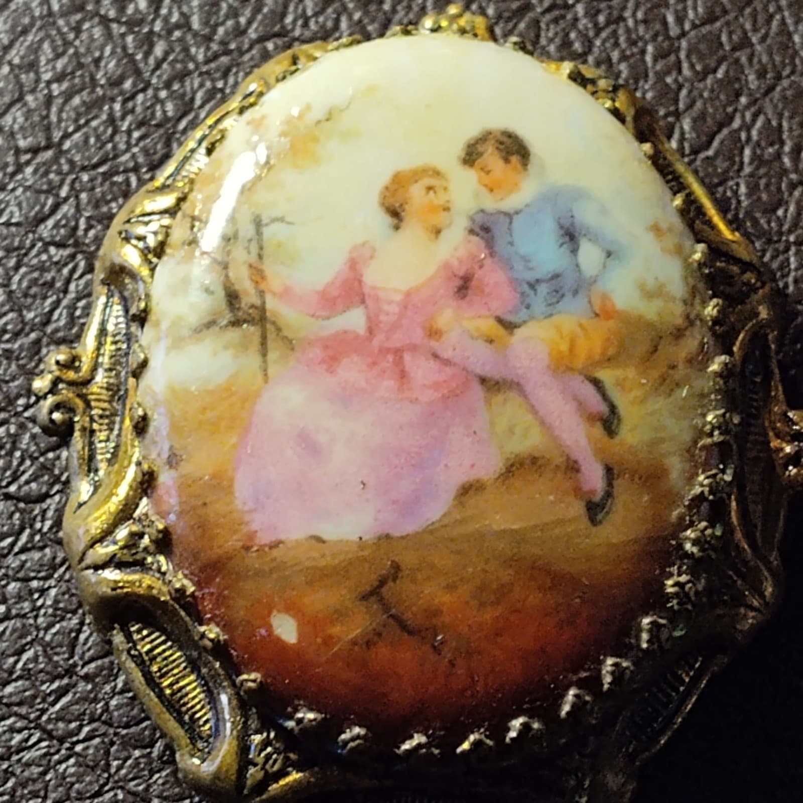 Limoges Style clip on Brass Porcelain Vintage Victorian Couple Scene Jewelry - Thumbnail 2