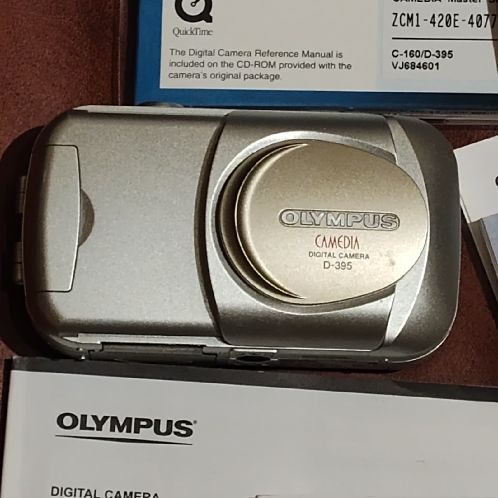 Olympus Camedia D-395 3.2MP Digital Compact Camera, XD Picture Card 256 MB EUC - Thumbnail 2