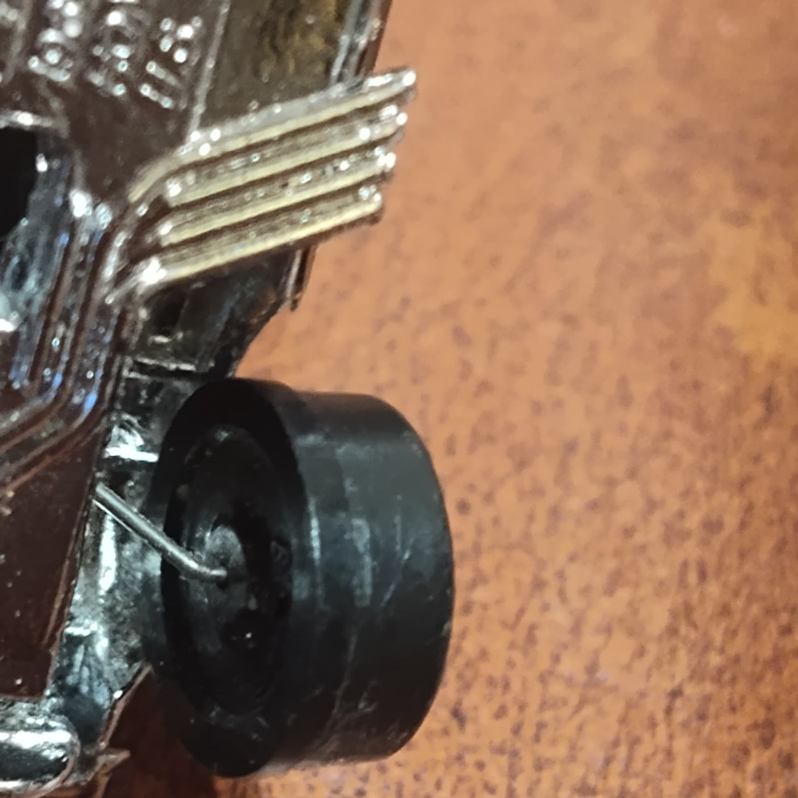 Hot Wheels Redline Chrome Heavy Chevy Club Car R/L - Thumbnail 11