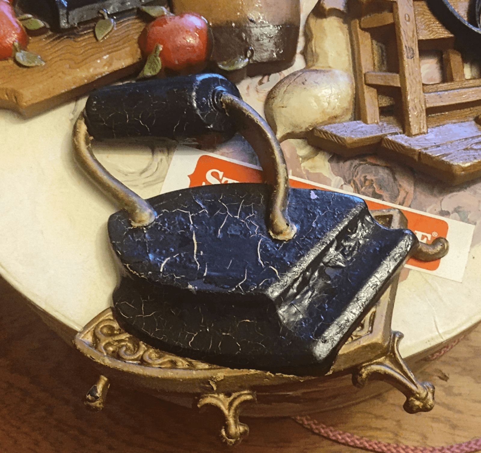 Vtg Homco Cast Iron Apples Jug 78,Sexton Metal Iron decor 66 - Thumbnail 3