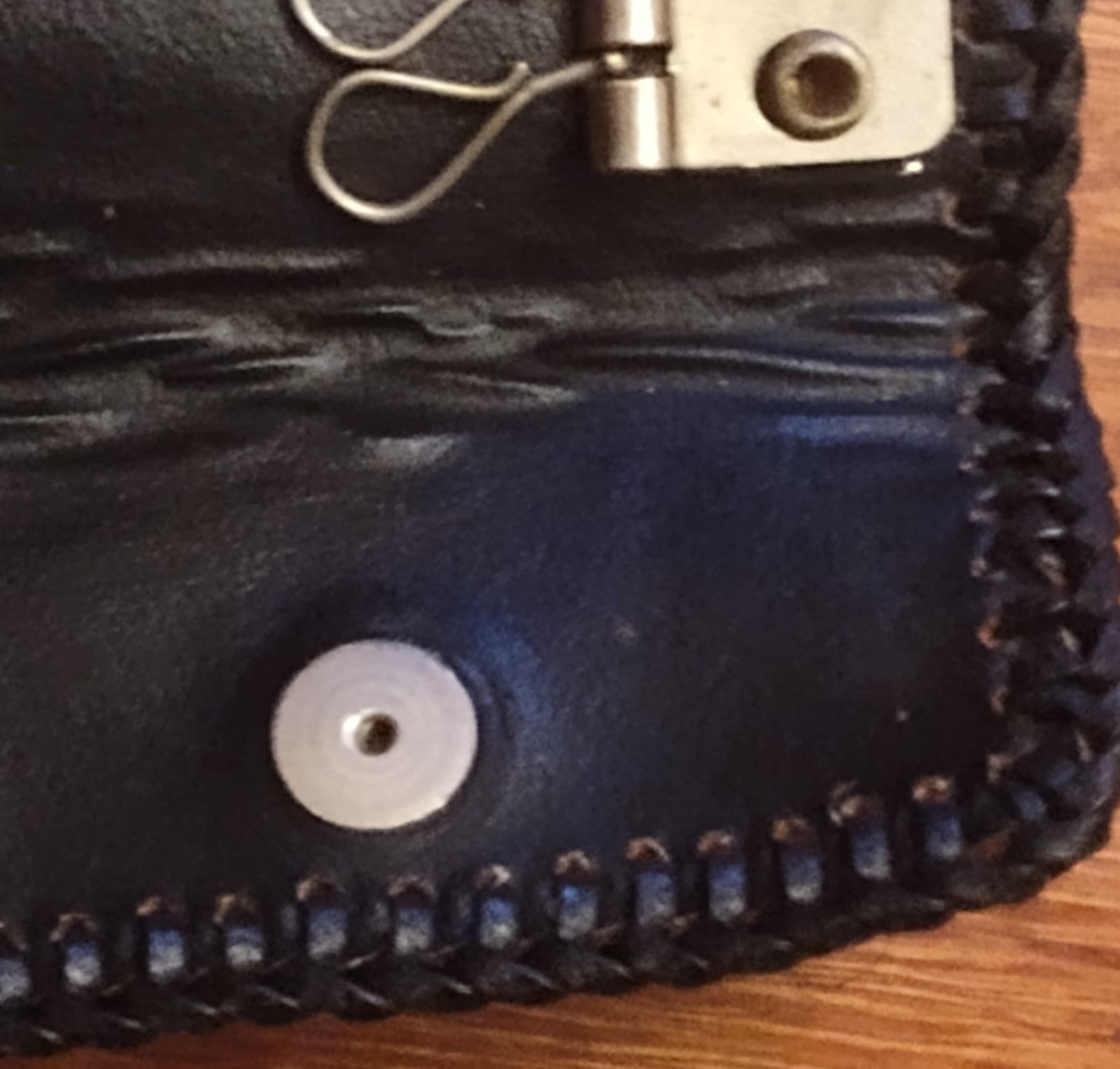 Hand Tooled Vintage Leather Western Key Clip Holder Rose And Whip Stitched - Thumbnail 4