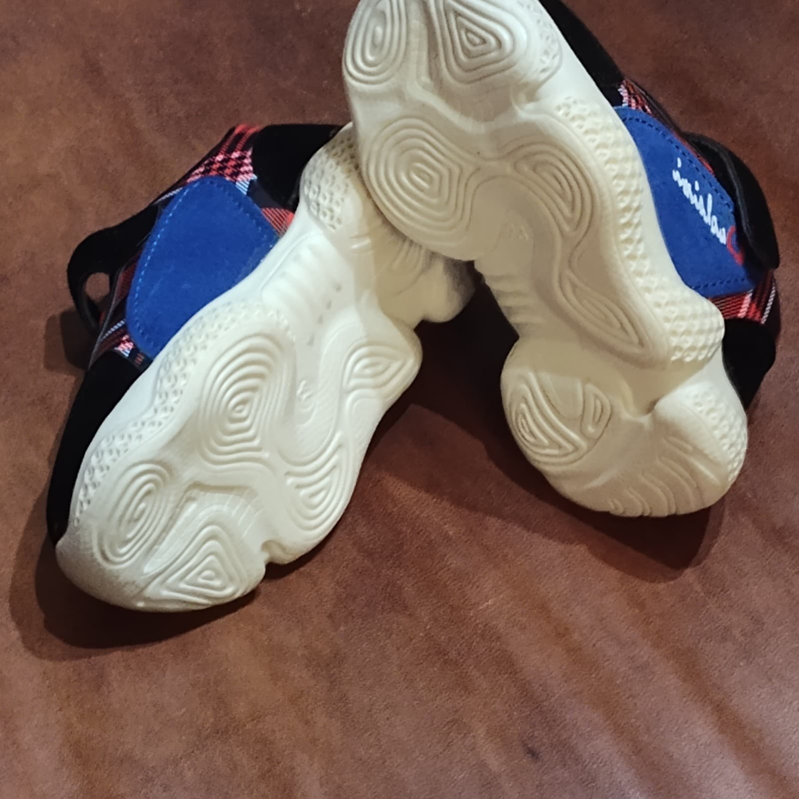 New Fashion toddler sneakers sz.7 Eu.23 - Thumbnail 4