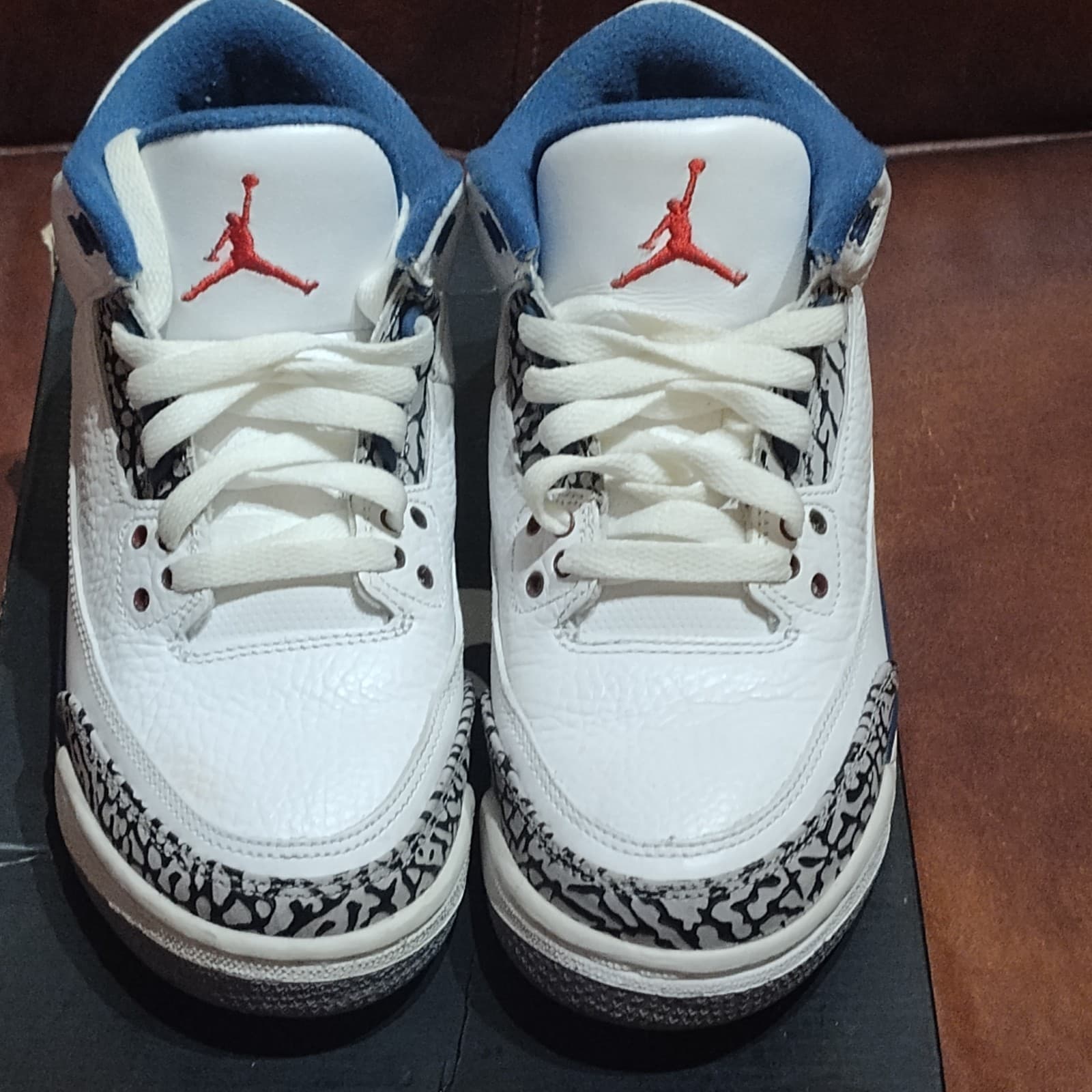 Nike Air Jordan 3 Retro GS Sz 4y True Blue Cement DB w/box - Thumbnail 2