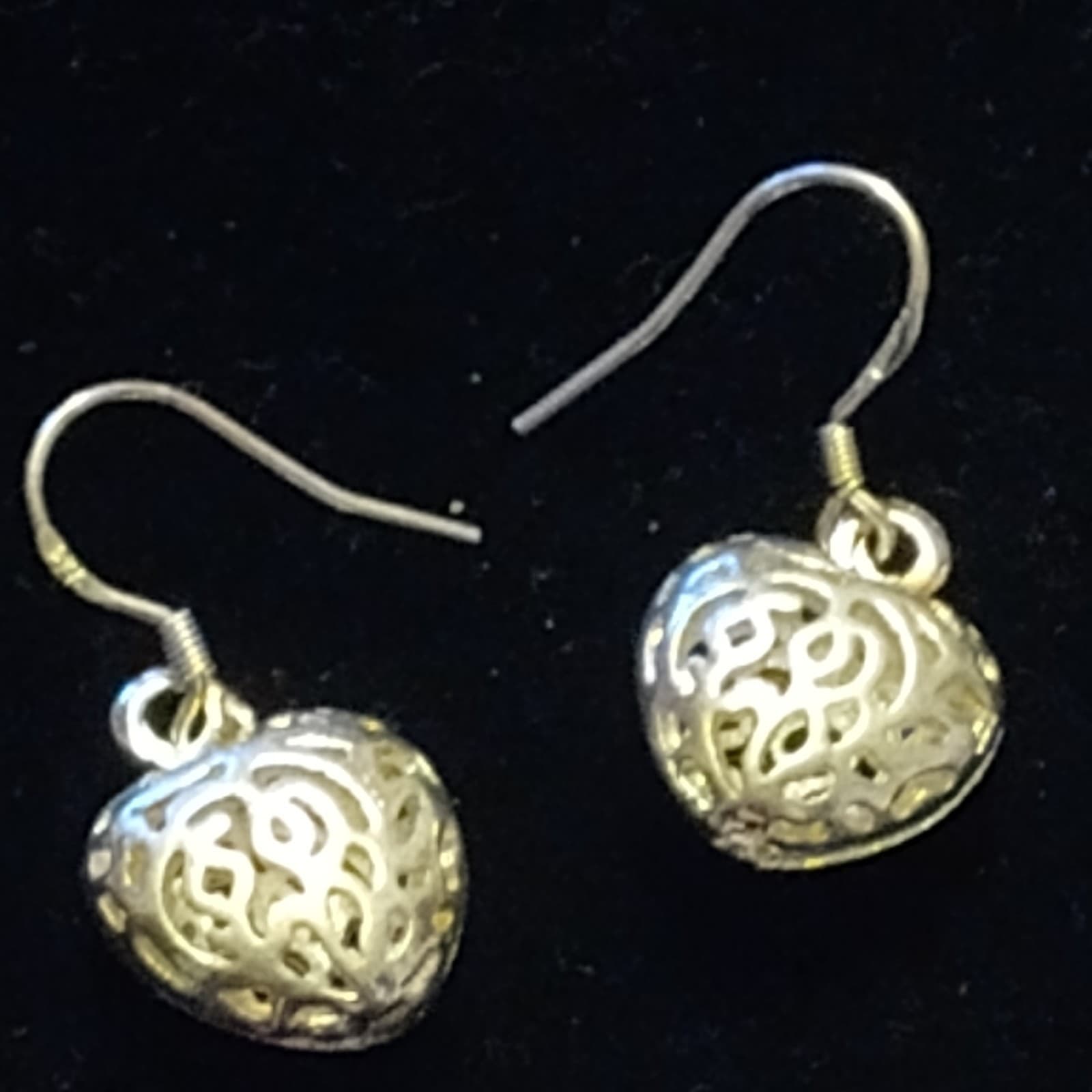 Beautiful Vtg Sliver 925 puff Heart Earrings - Thumbnail 4
