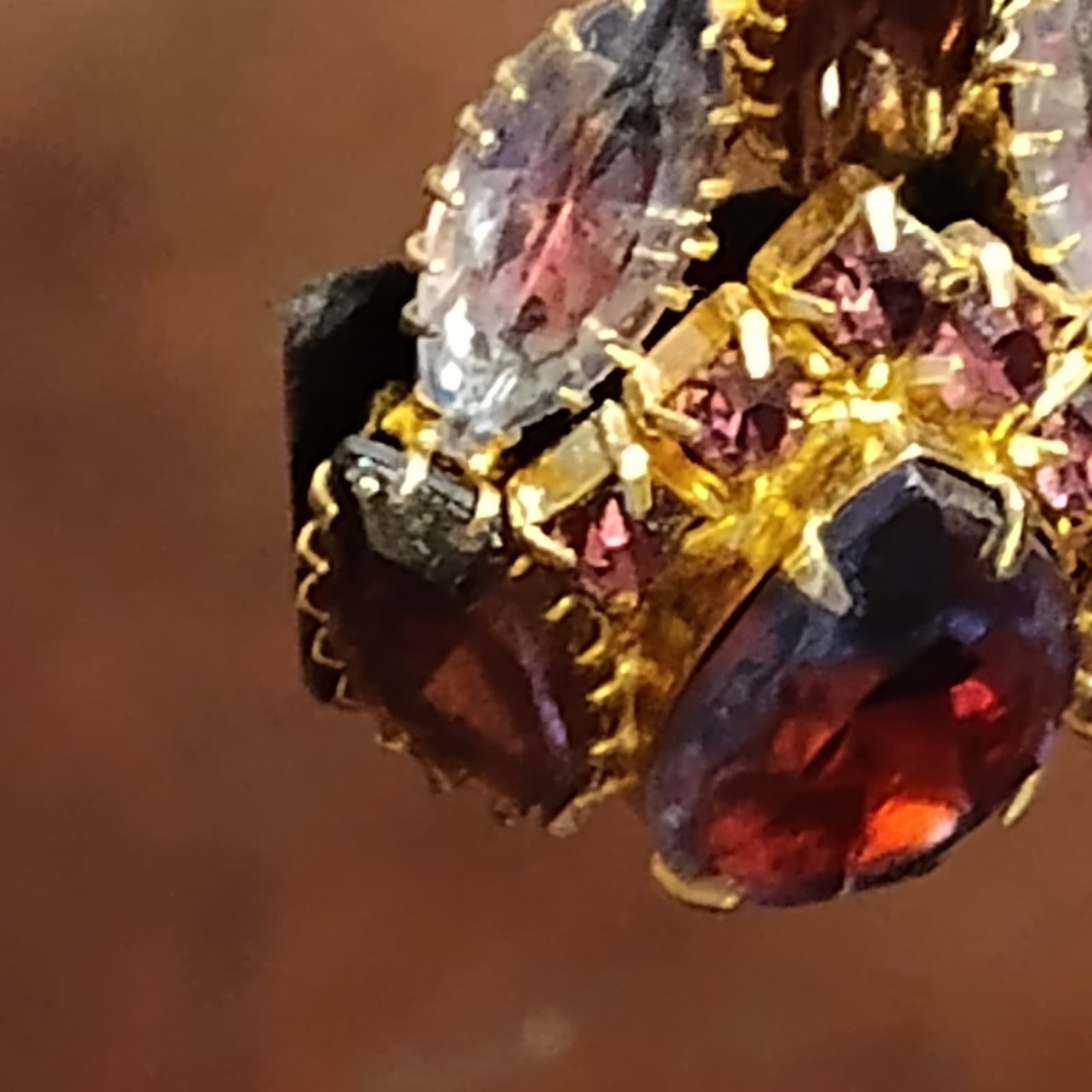 Vintage Kramer UnSigned Earrings Shades Of multi colors - Thumbnail 3