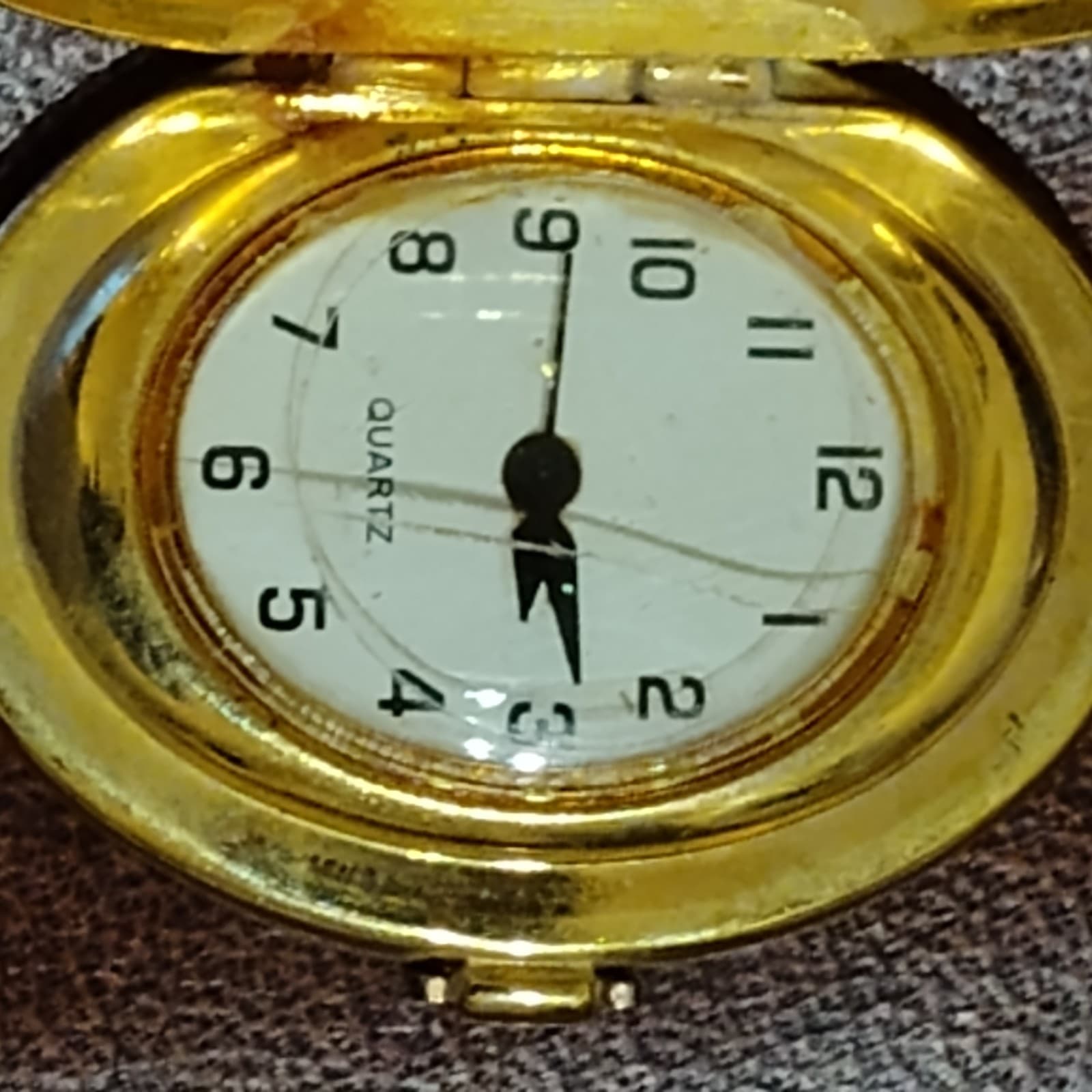 Pendant Necklace Watch Womens 28mm Oval Gold Tone Locket New Battery 29" - Thumbnail 3