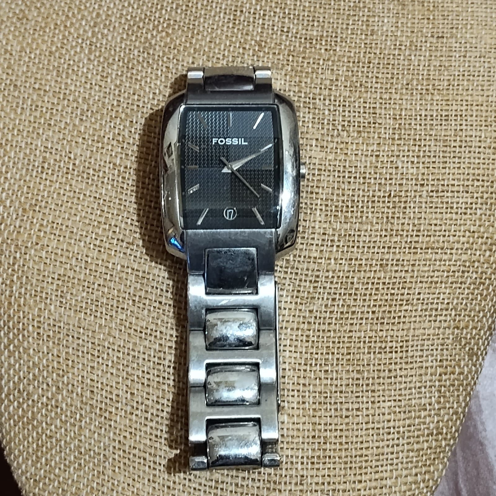 FOSSIL MEN'S STAINLESS STEEL WATER RESISTANT 5ATM BLACK DIAL RECTANGLE - Thumbnail 2