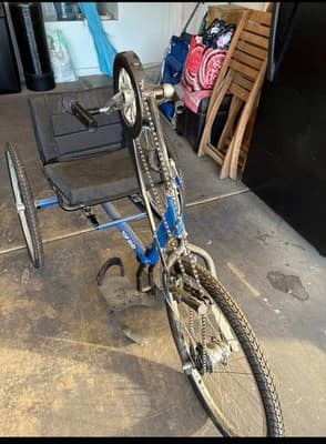 18” W Seat Invacare Top End Excelerator handcycle 7 speeds Hand Cycle - Thumbnail 3