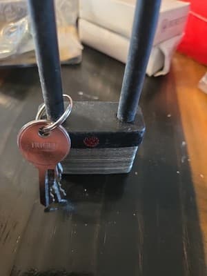 NEW Ruger Gun Lock with 2 keys Padlock Type Model 5035A - Thumbnail 2