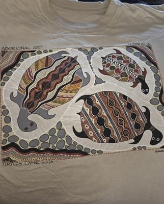 Vintage 1990s Australian Indigenous Turtle Artwork T-Shirt Size XL - Image 1