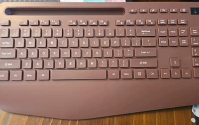 KC213 Wireless Keyboard and Mouse 2.4GHz w/ Palm Rest & Phone Holder Wind Red - Thumbnail 2