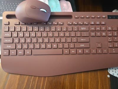 KC213 Wireless Keyboard and Mouse 2.4GHz w/ Palm Rest & Phone Holder Wind Red - Image 1