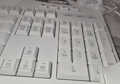 Redragon Gaming Essentials Keyboard/Mouse S101w 2 In 1 Set White - Thumbnail 7