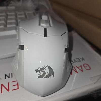 Redragon Gaming Essentials Keyboard/Mouse S101w 2 In 1 Set White - Thumbnail 5