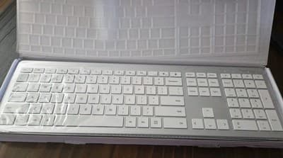 Seenda WGJP-031B Wireless Keyboard and Mouse Combo - Sliver/White SK38 - Image 1