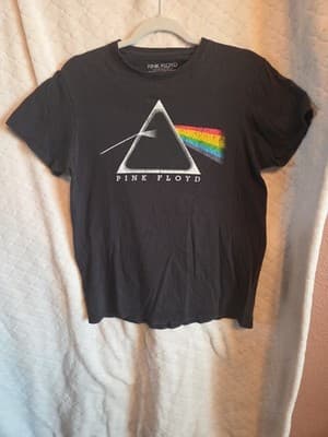 Men's Size M Pink Floyd Dark Side of The Moon Tshirt Thin Material Black - Image 1