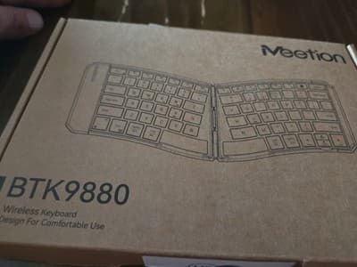 Meetion Ergonomic Foldable Keyboard - Image 1