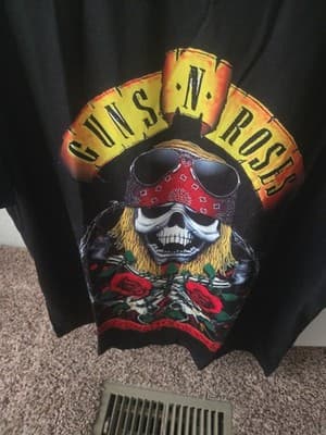 GUNS N' ROSES T SHIRT X LARGE XXL 100% Poloyester - Image 1