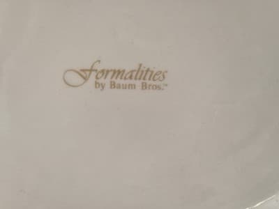 One Formalities By Baum Brothers gold trim Porcelain Basket with handles FS - Thumbnail 3