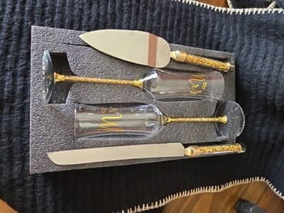 Sratte 4 Pcs Wedding Cake Knife and Champagne Flutes Server Set, Toasting Cry... - Thumbnail 4