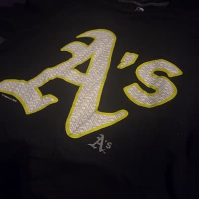 Oakland Athletics t shirt medium short sleeve adult unisex 100% Cotton* - Thumbnail 3