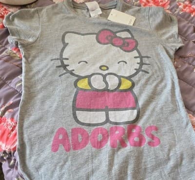 Hello Kitty Short Sleeve Heather Gray Tshirt Womens M 8/10 Soft Stretch NWT YK2 - Image 1