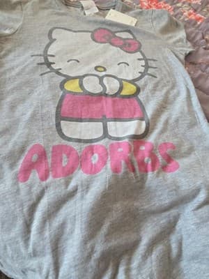 Hello Kitty Short Sleeve Heather Gray Tshirt Womens M 8/10 Soft Stretch NWT YK2 - Thumbnail 2