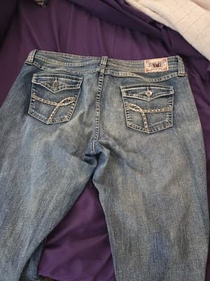 Ladies YMI Embroidered Faded Blue Jeans Size 13 - Thumbnail 6
