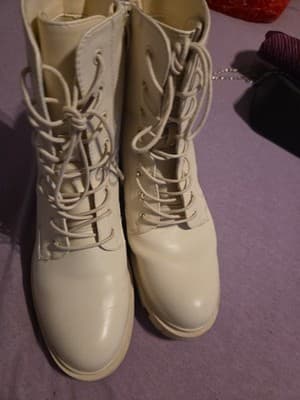 DECARSDZ Thread Women’s Boots Biege Sz 10 Faux Leather Lace And Zipper - Thumbnail 2