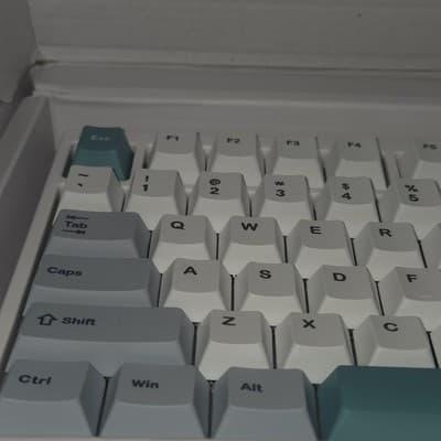 GK GAMAKAY TK75 V2 Mechanical Keyboard with Media Knob Control - Thumbnail 3