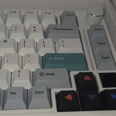 GK GAMAKAY TK75 V2 Mechanical Keyboard with Media Knob Control - Thumbnail 4