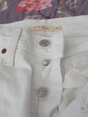 NWOT, Women’s LEVI Wedgie Straight White Stonewash Denim Jeans Size 30 - Thumbnail 3