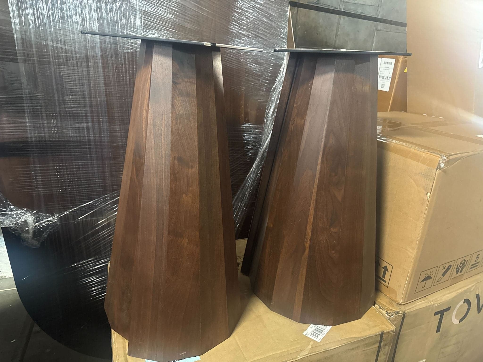 Maiden Home Bank Dining Table - Thumbnail 6