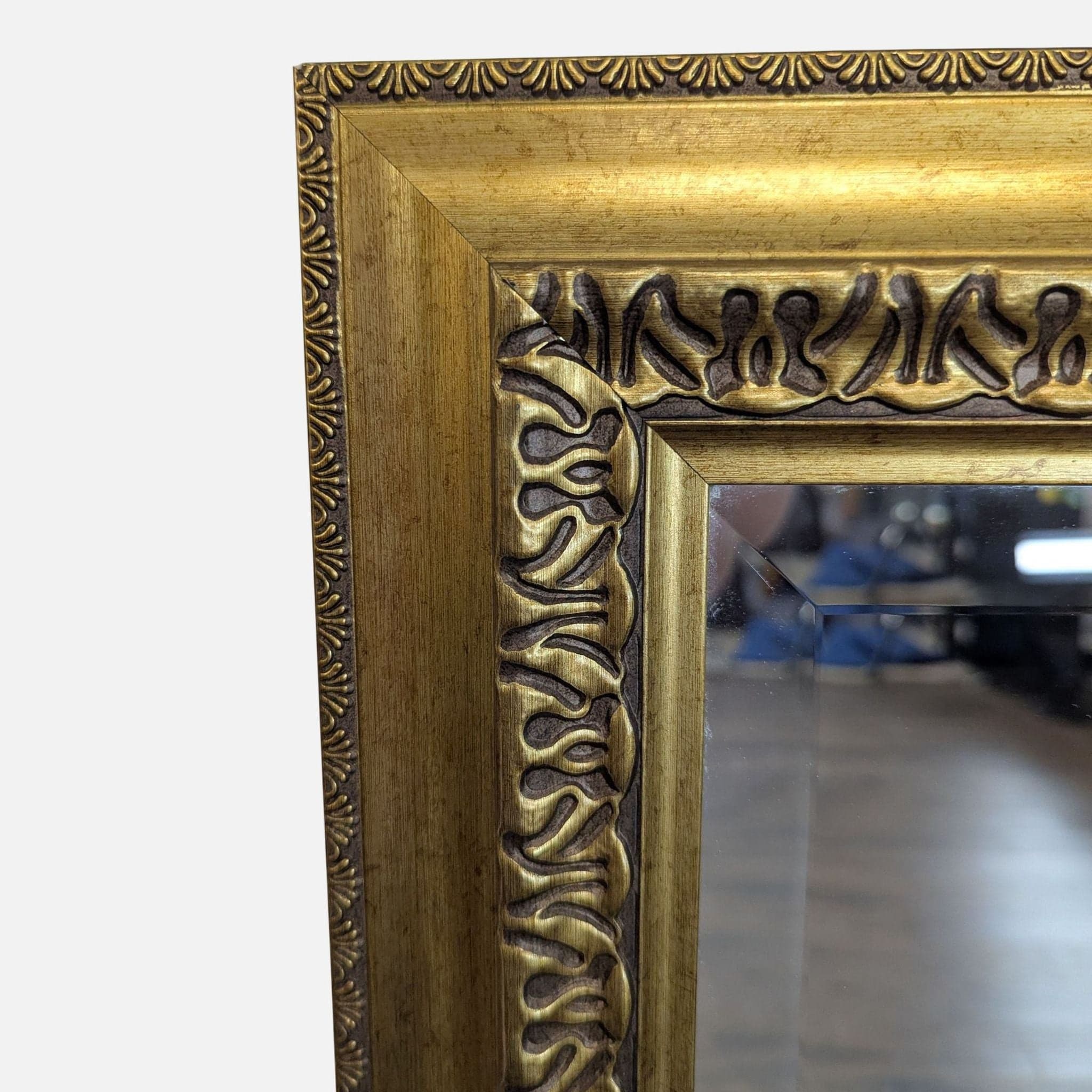 Carved Frame Beveled Mirror - Thumbnail 3