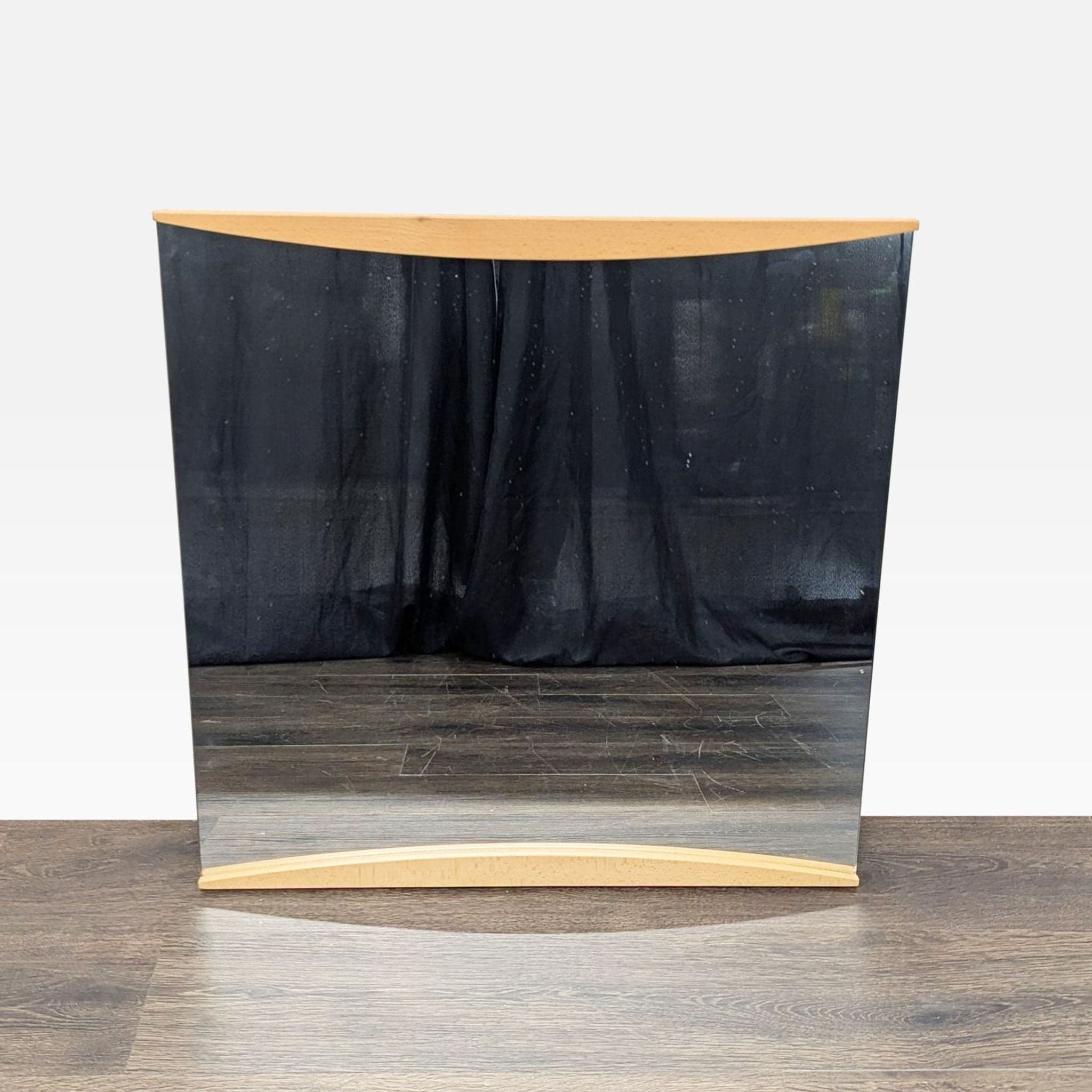 Calligaris Mardi Square Wall Mirror - Image 1