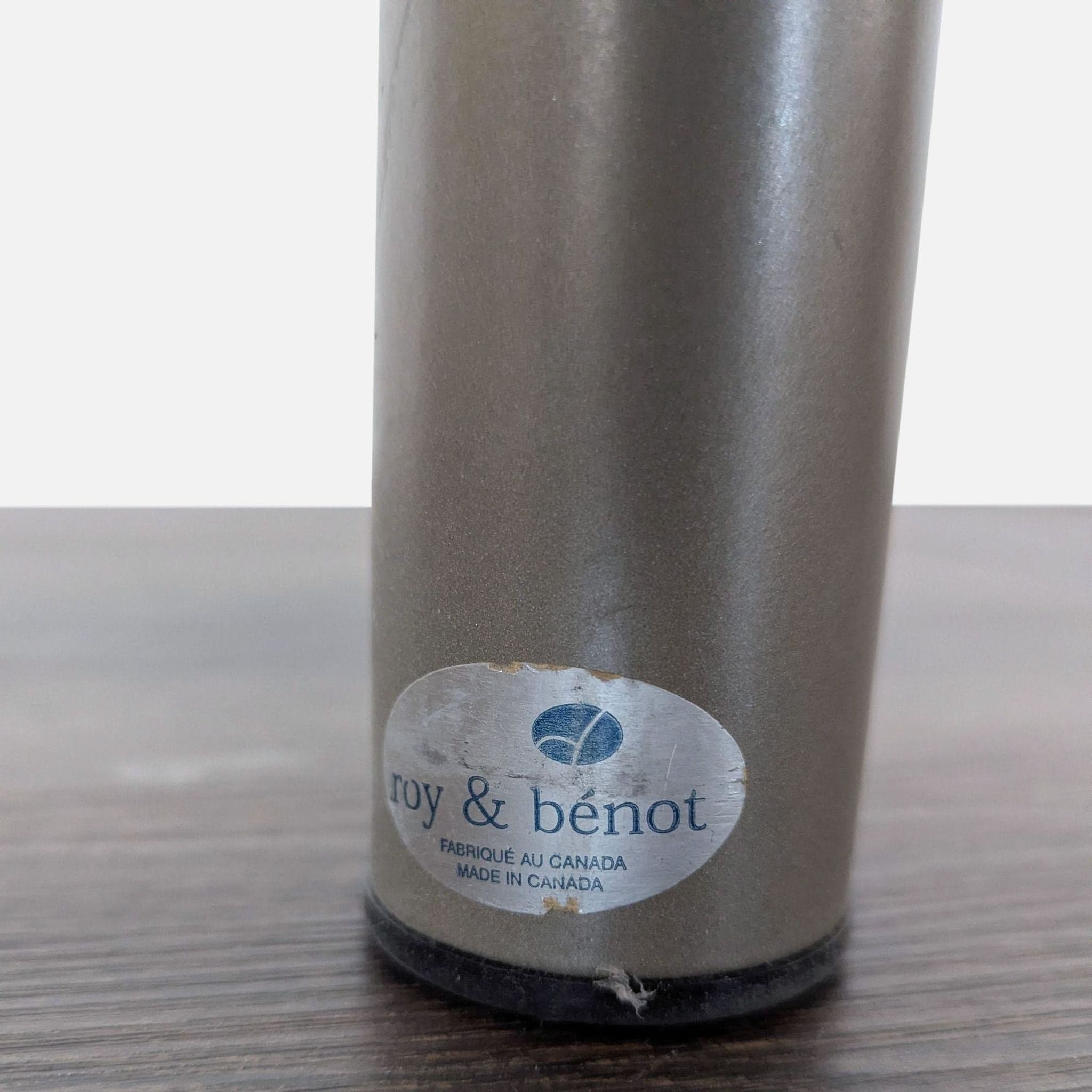 Roy & Benot Glass Top End Table on Metal Base - Thumbnail 3