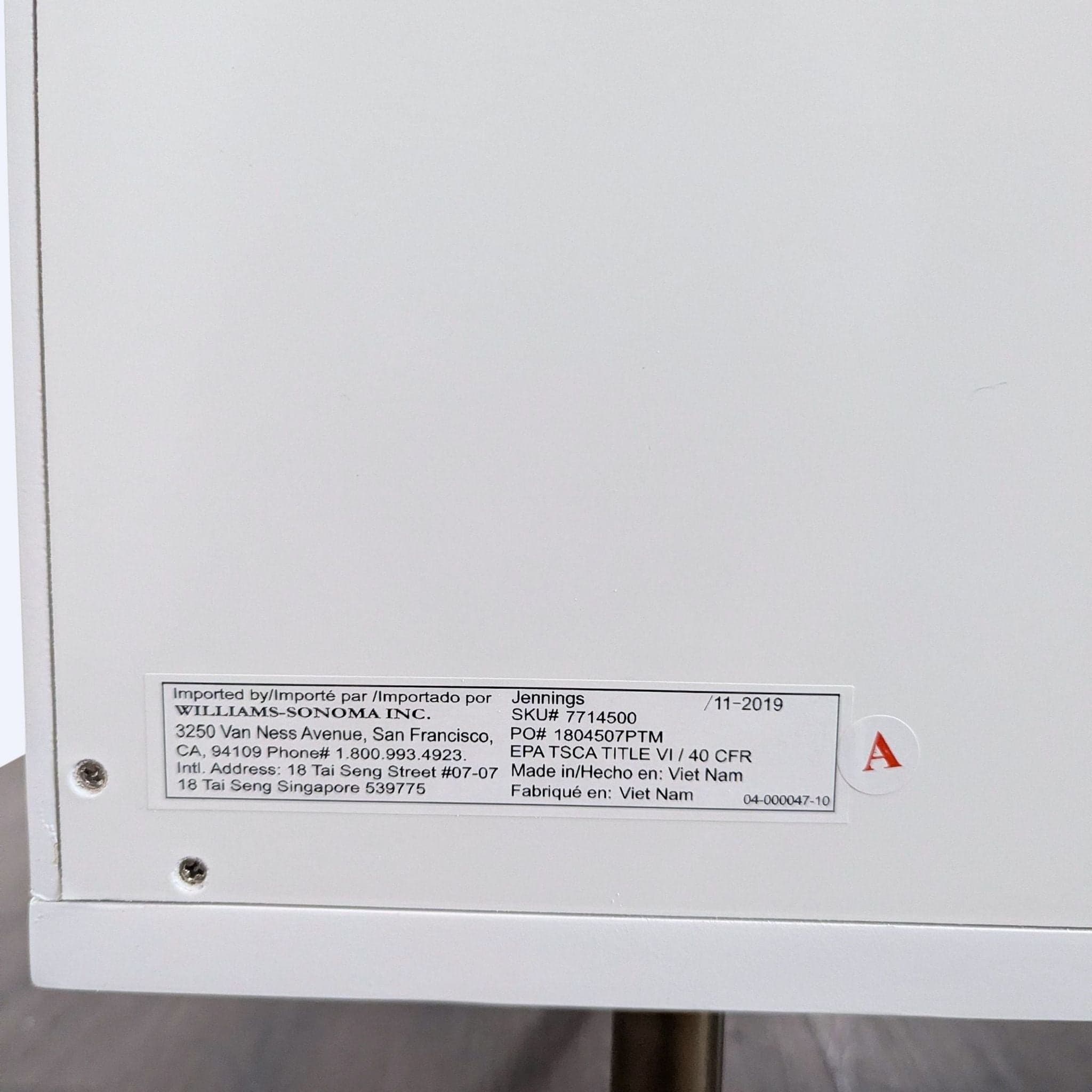 Pottery Barn Teen Jennings Modern White 6-Drawer Dresser with Brass Legs - Thumbnail 8