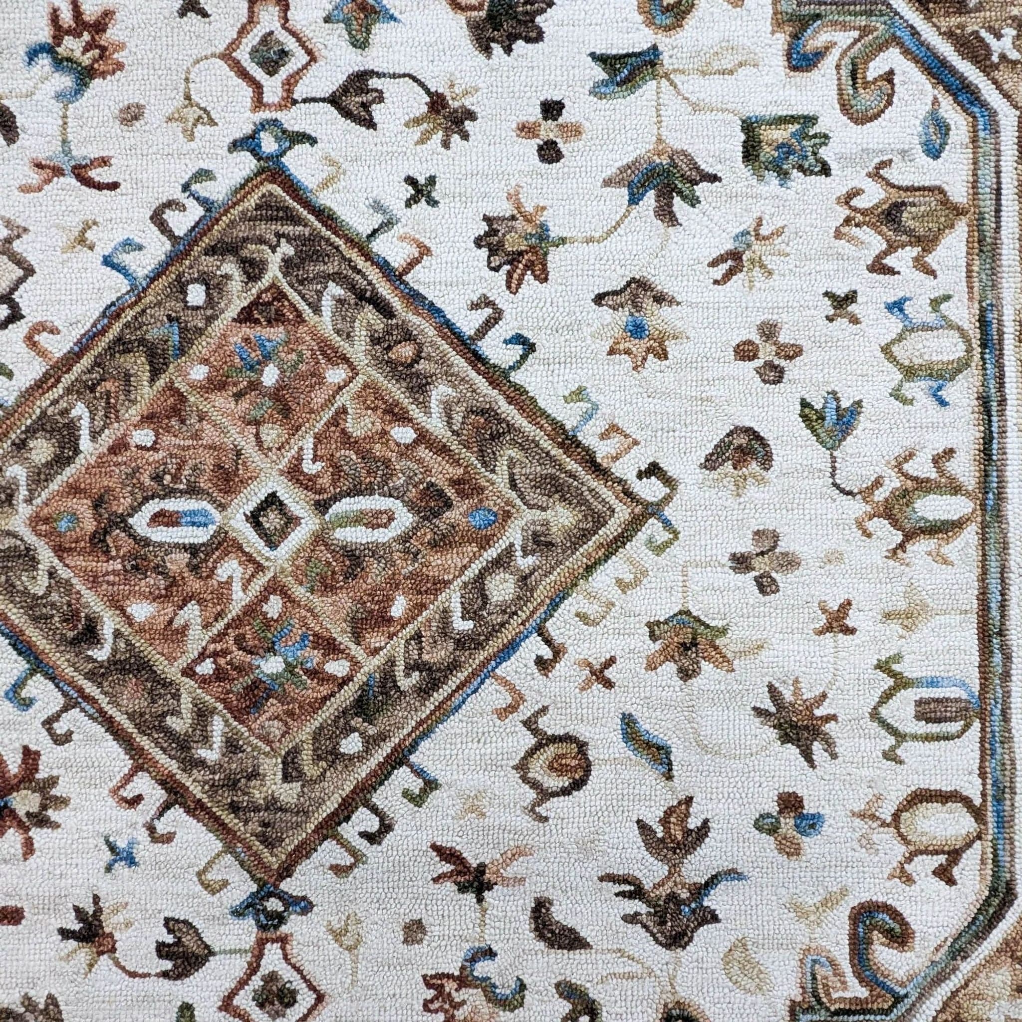 Loloi Beatty Wool Rug 7’9” x 9’9” - Thumbnail 4