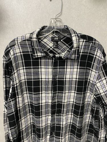 H&M Men Black/ White Plaid Long Sleeve Button Up Shirt Size XL - Thumbnail 2