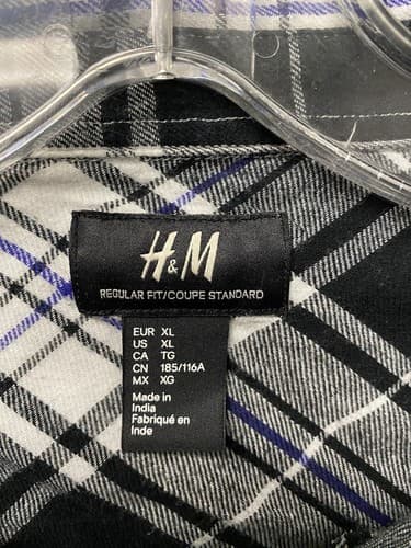 H&M Men Black/ White Plaid Long Sleeve Button Up Shirt Size XL - Thumbnail 3