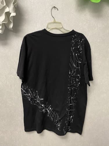 Revamped Black/White Graphic T- shirt Size XL Hand painted Ain’t A Woman Alive.. - Thumbnail 5