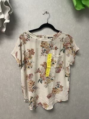 David Britton Ivory Floral Blouse Size Small - Image 1