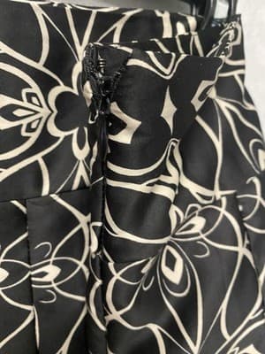 Mossino Black/Beige Skirt Size 18 - Thumbnail 2