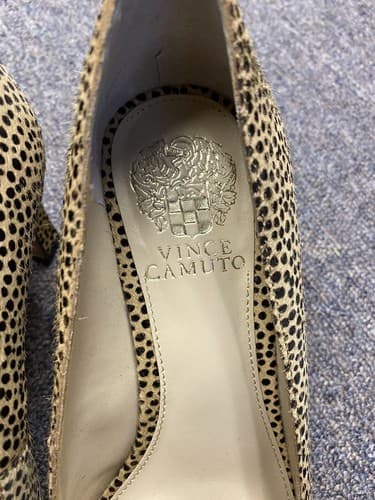 Women's Vince Camuto Natural Spotted Calf Hair Pointed Toe Heels Size 8.5 - Thumbnail 3