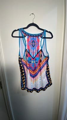 Women's Sleeveless Tank Top Size Medium - Thumbnail 4