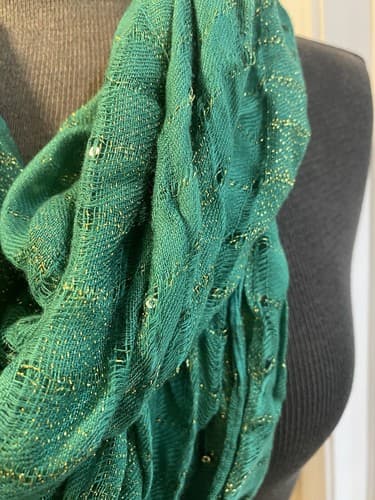 Bellisima Green/Gold Infinity Scarf - Thumbnail 3