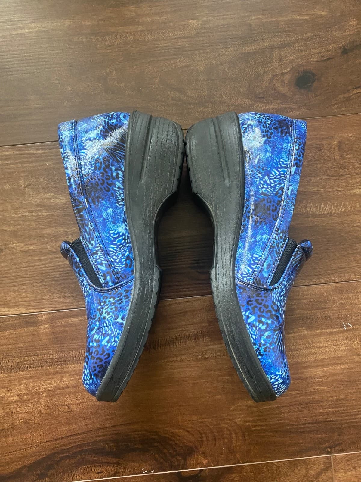 Easy Works by Easy Street Women's Bind Slip Resistant Clog | Size 9 - Thumbnail 4