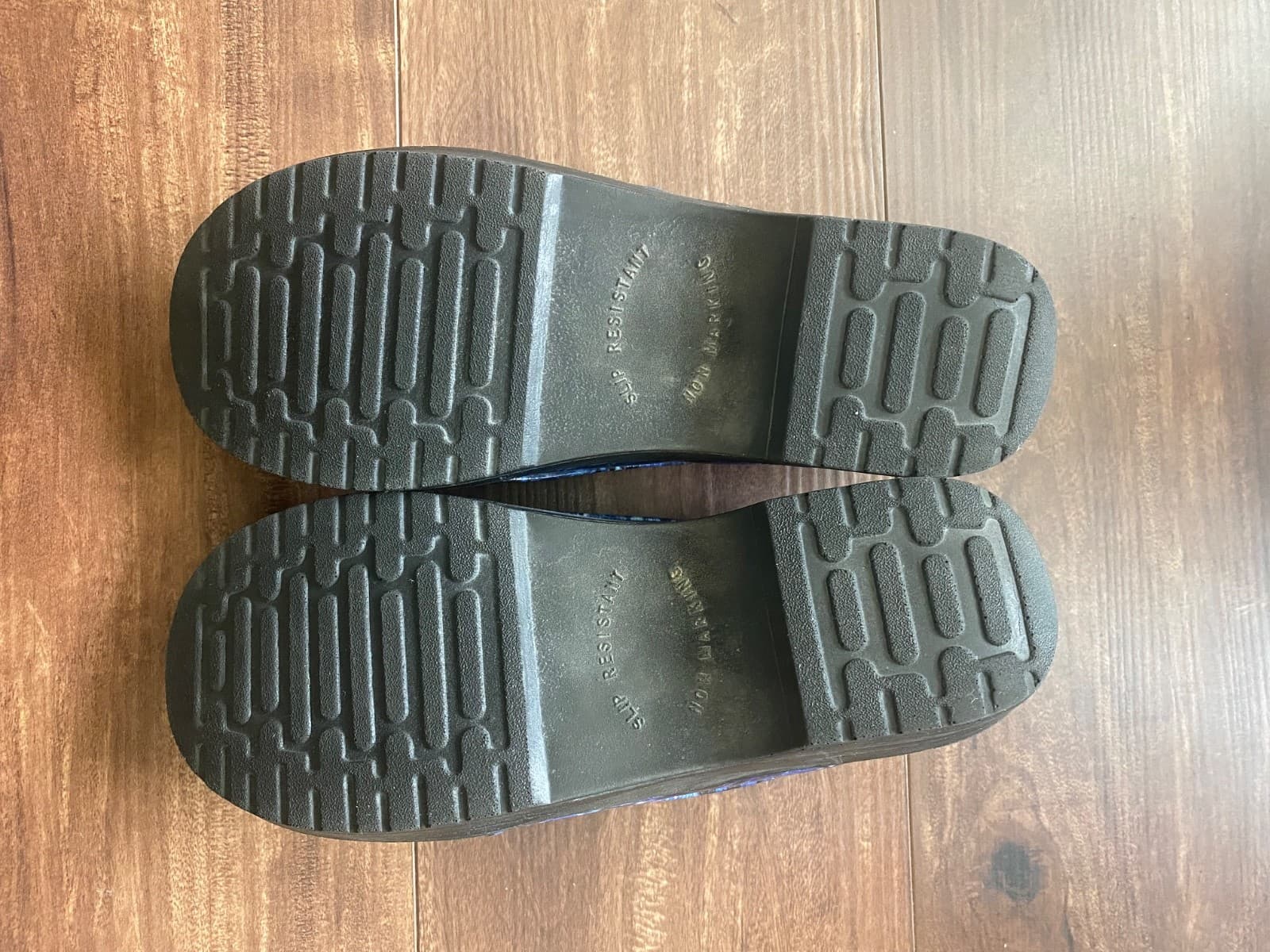 Easy Works by Easy Street Women's Bind Slip Resistant Clog | Size 9 - Thumbnail 7