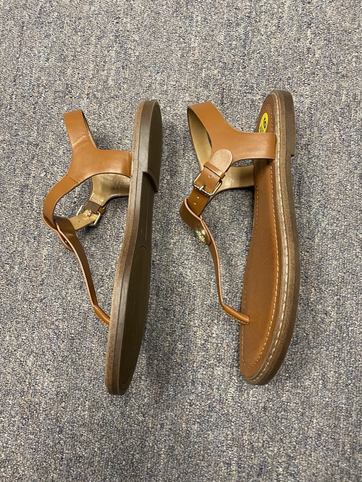 Tommy Hilfiger Brown T-Strap TH Logo Fashion Sandals Women's Size 9.5 - Thumbnail 4