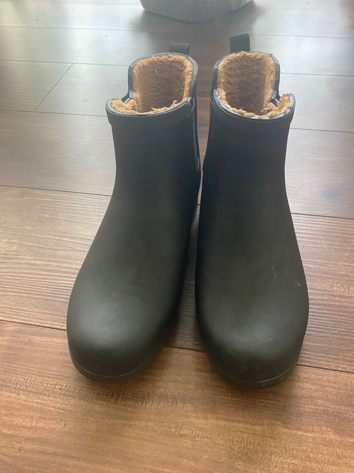 Chooka Rain Boots Women's Delridge Chelsea Black Faux Fur Line Rubber Size 9 - Thumbnail 2